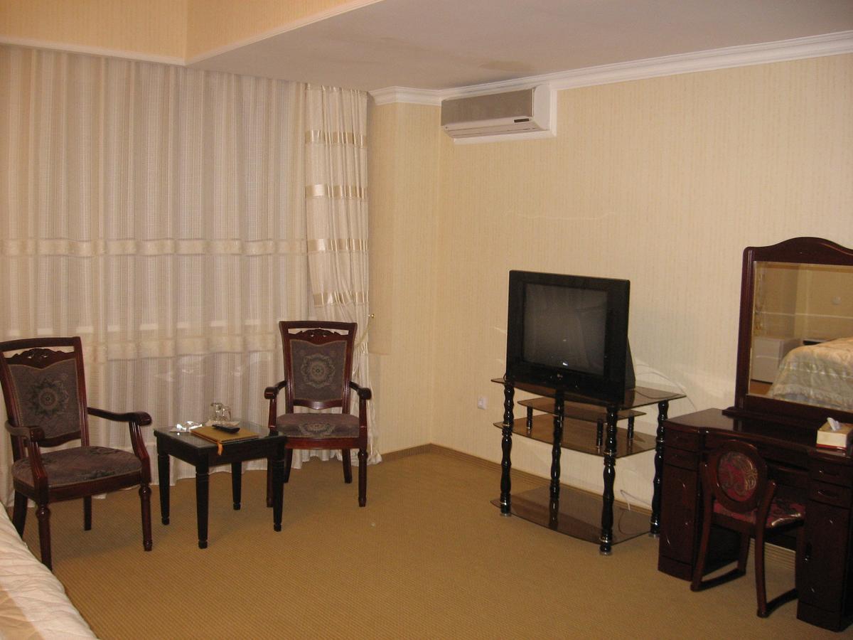 Hotel Botakoz Astana Luaran gambar