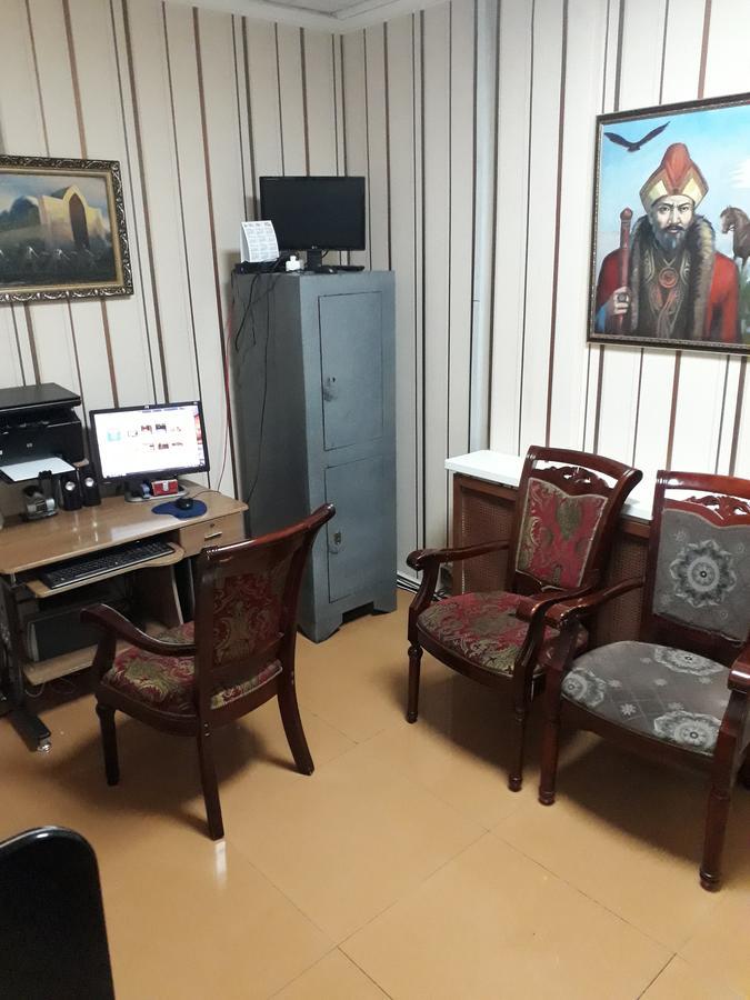 Hotel Botakoz Astana Luaran gambar